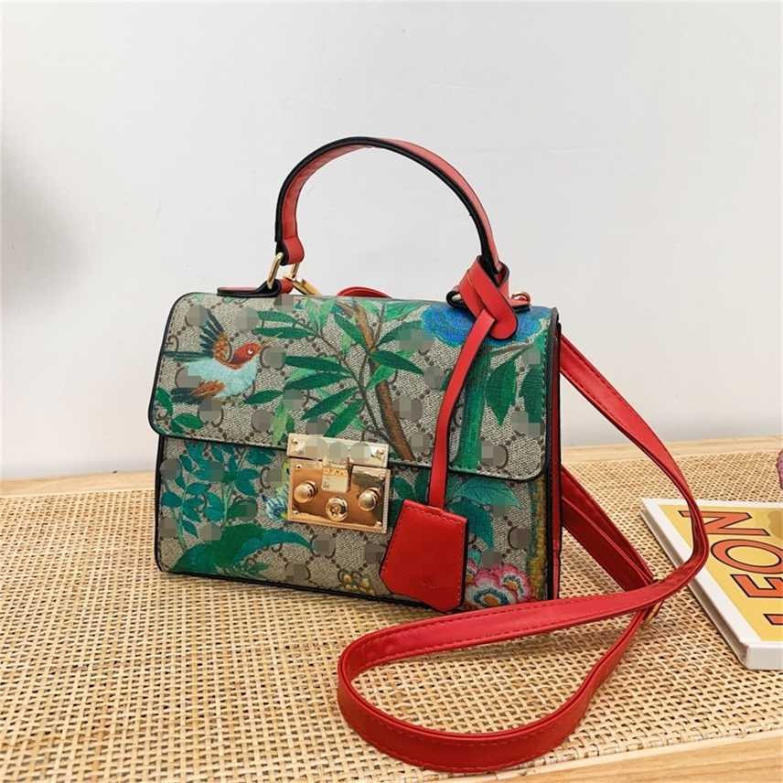 

Fashion women's summer new texture small square trend sling single Shoulder Messenger Bag printed PU bag, Pink