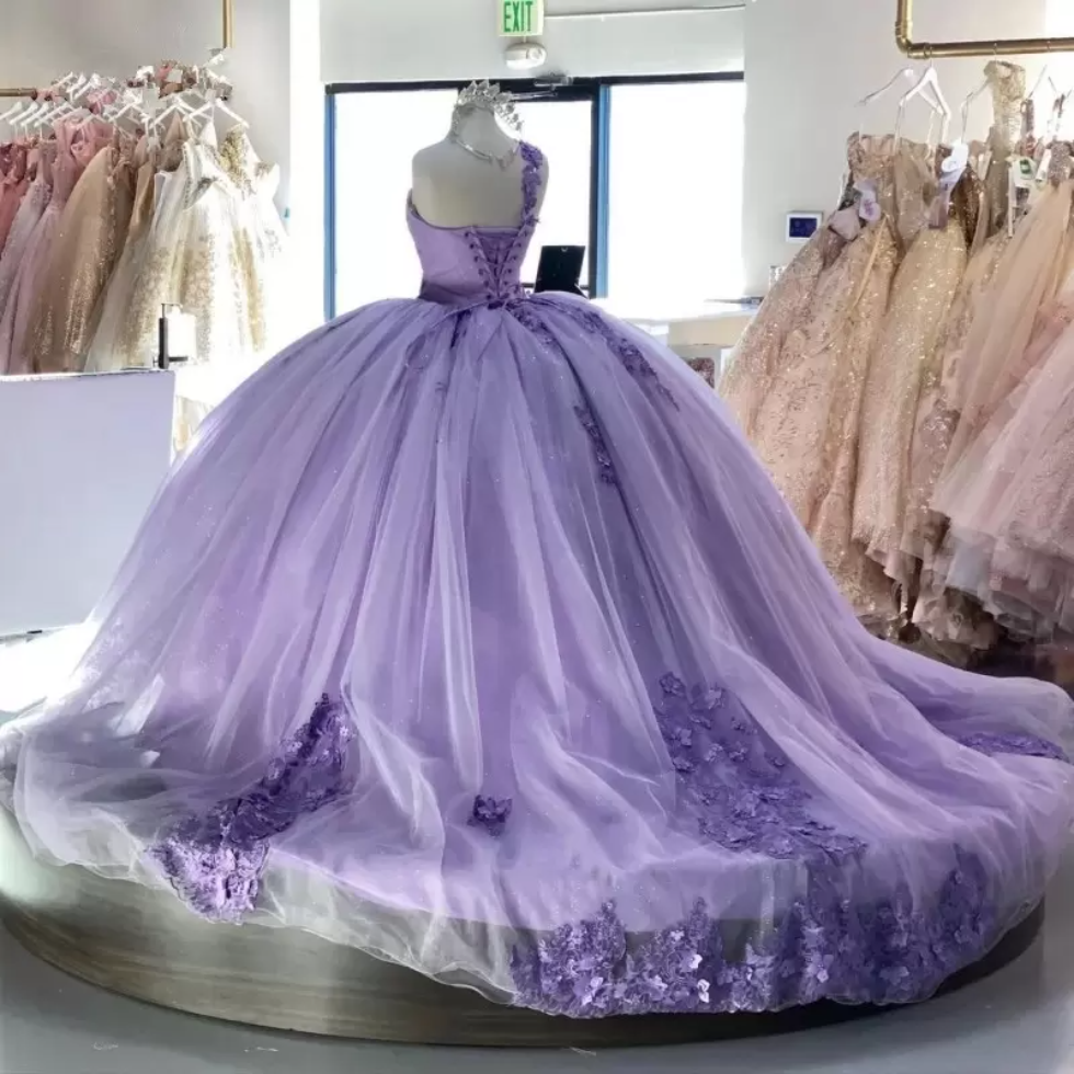 

2023 Lilac Quinceanera Dresses with Lace Applique Sweet 16 Dress Beaded One Shoulder vestidos de 15 anos Puffy Train Prom Party Gowns wly935, Gold