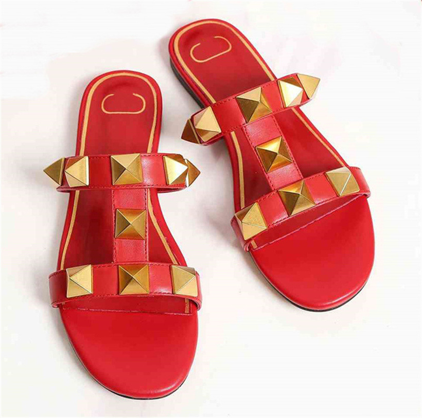 

2022 Designer Valentine Male Women's Slippers Nude Leather Shoes Medium Heels Of Sandals nnc