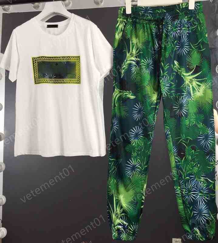 

Womens Two Piece Pants Logo-print White T-shirt With Green Plant-print Pants 2 Piece Sets Luxury Designer Tracksuits Women Clothing, 19