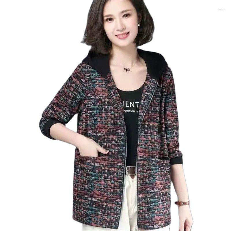 

Women's Trench Coats Middle-Aged Elderly Women's Coat 2022 Spring Autumn Loose Casual Hooded High Quality Thin Windbreaker Outerwear, Red