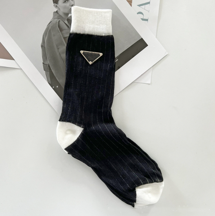 

Inverted Angle Iron Standard Bunching Socks Women's Casual Tube Socks Black Internet Celebrity Same Style Ins Niche Trendy Sock, White (black mark)