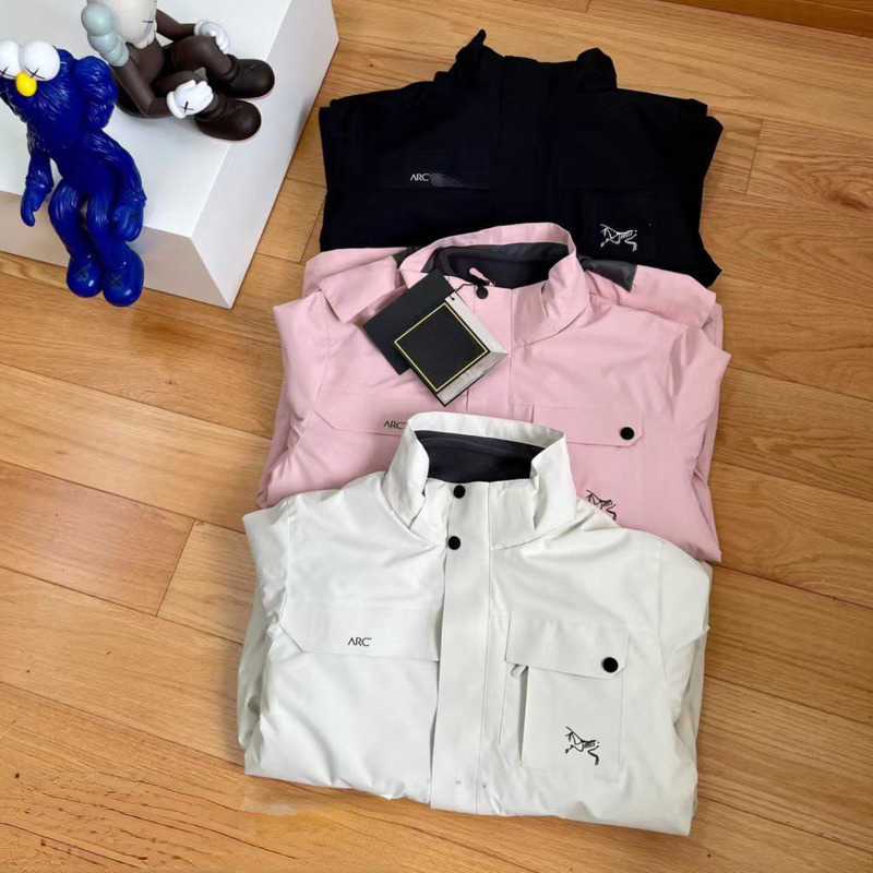 

High version Arc mens designer storm jacket three-in-one waterproof windproof cardigan coat womens multi-pocket hooded sportswear, White