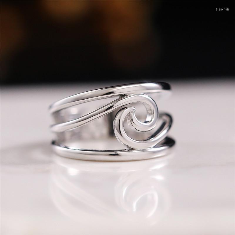 

Wedding Rings Creative Trendy Silver Plated Wave Engagement For Women Fashion Jewelry Bands Party Gift Ring Wholesale