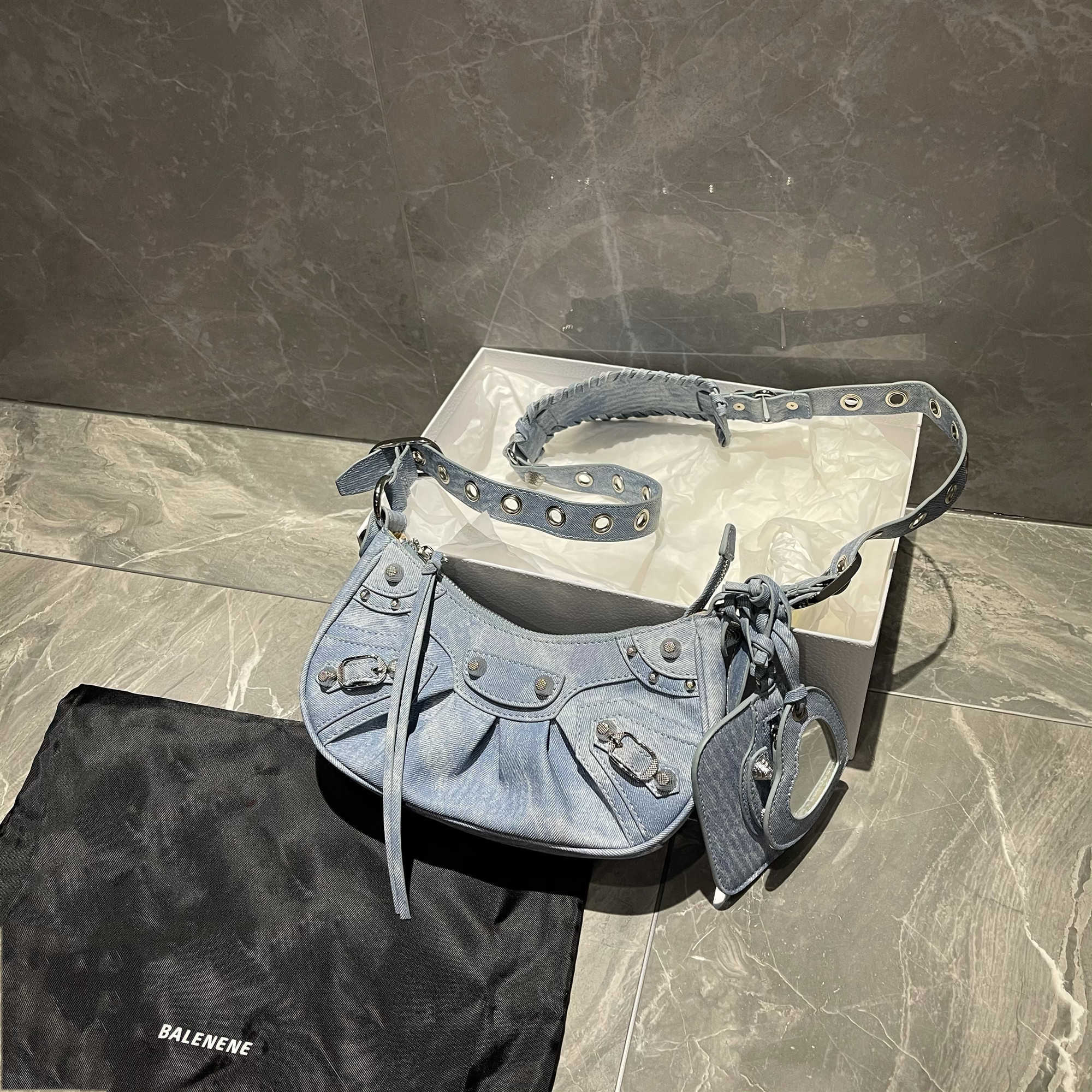 

AHer Max Design leather Balenicass biker bag Advanced sense women's 2023 new crescent locomotive summer versatile hot girl underarm, White3