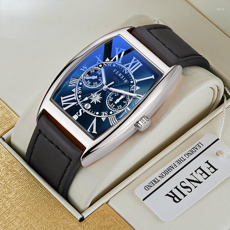 

Wristwatches Men Quartz Movement Black Gray Leather Straps Luxury Fashion Watches