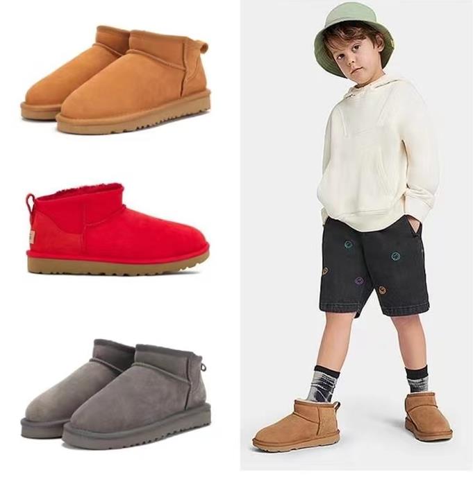 

Hot sell classical Children's mini boots U5854 women snow boots keep warm boot Latest fashion Sheepskin Cowskin Genuine Leather, Chocolate