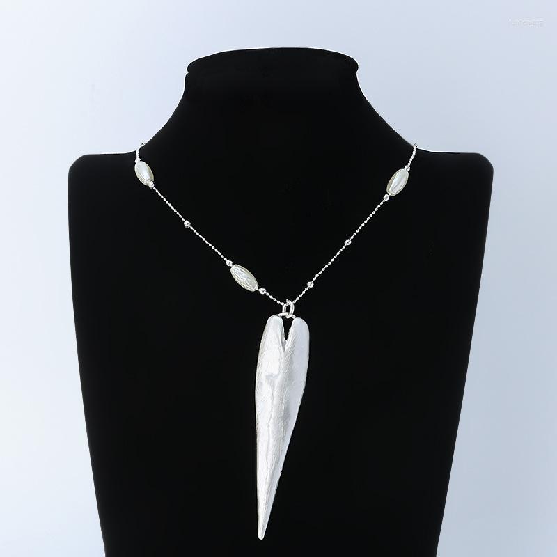 

Pendant Necklaces Amorcome Large Heart Necklace Women Sweater Chains Vintage Suspension Long Pearls Link Chain Collar Accessories Jewelry