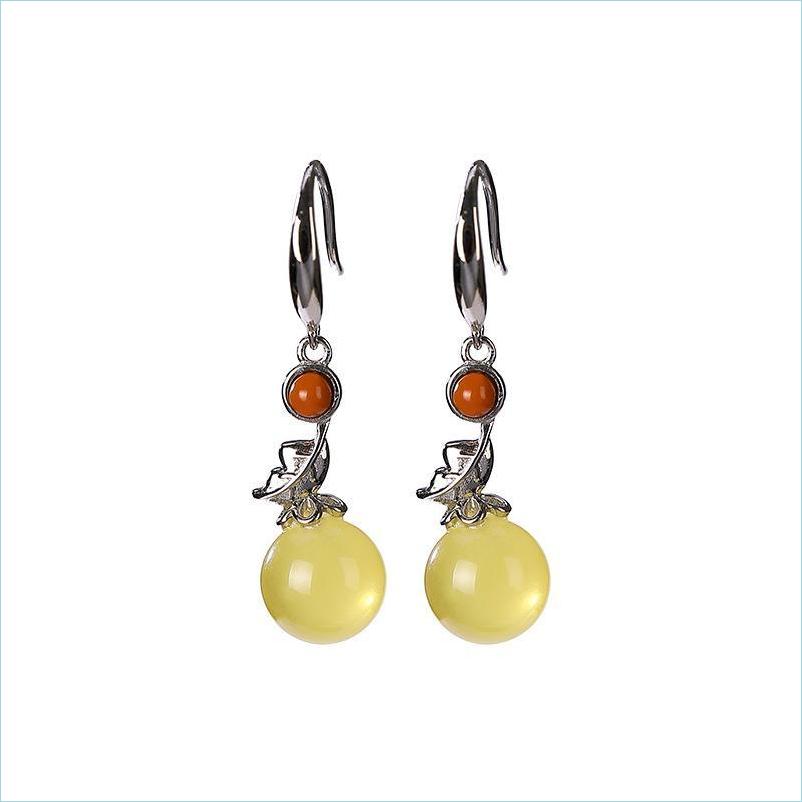 

Stud Stud 925 Sterling Sier Natural Beeswax Earrings Retro Personalized Leaves Round Beads Women Ear Hook Eardrop Earring Drop Deliv Dhfab