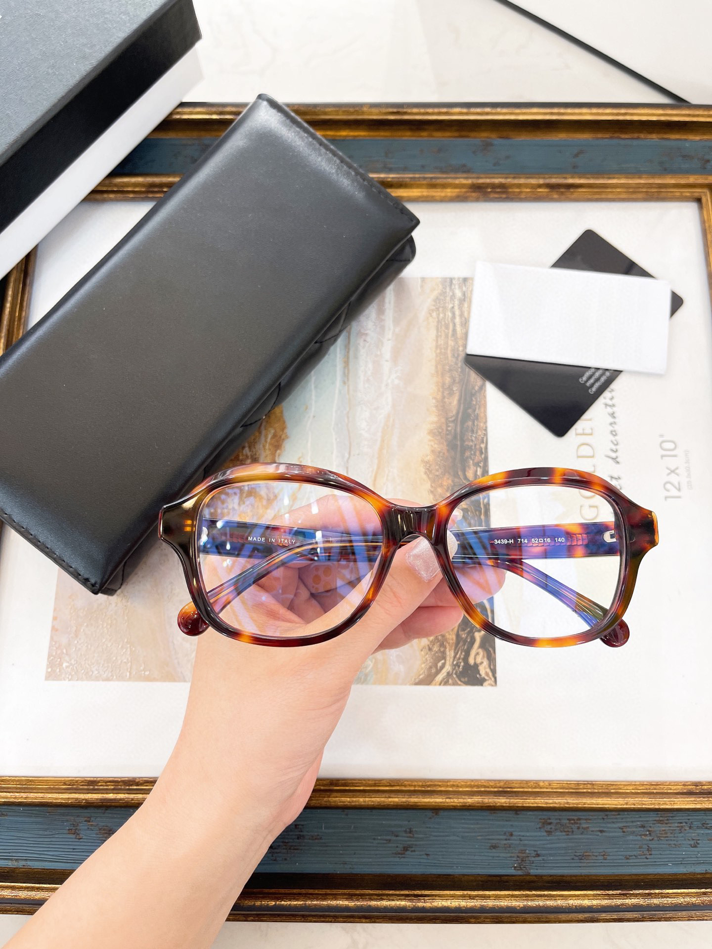 

Womens Eyeglasses Frame Clear Lens Men Sun Gasses Fashion Style Protects Eyes UV400 With Case 3439