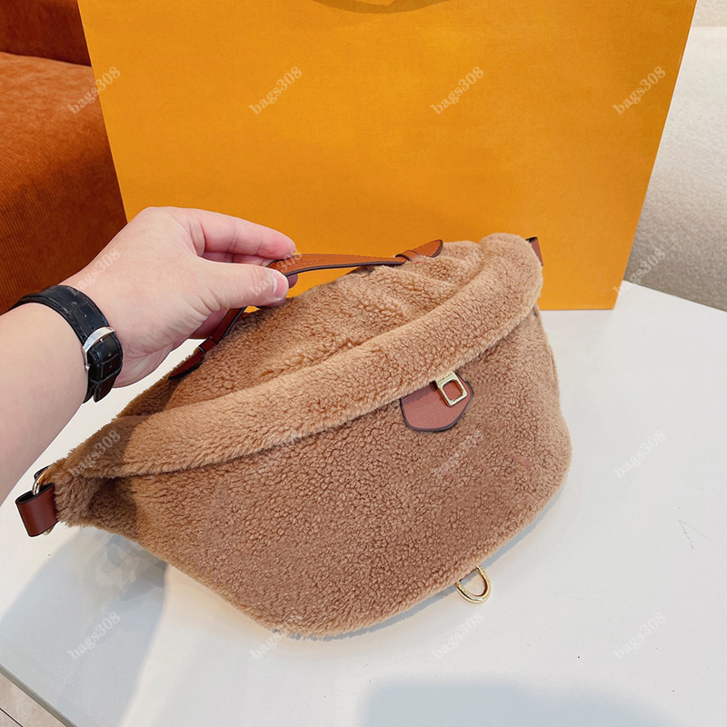 

Winter White Lamb Wool Waist Bag Mens Womens Letter Bumbag Black Shoulder Crossbody Belt Bag Original Brown Fashion Designer Bags, 30*15*13 cm