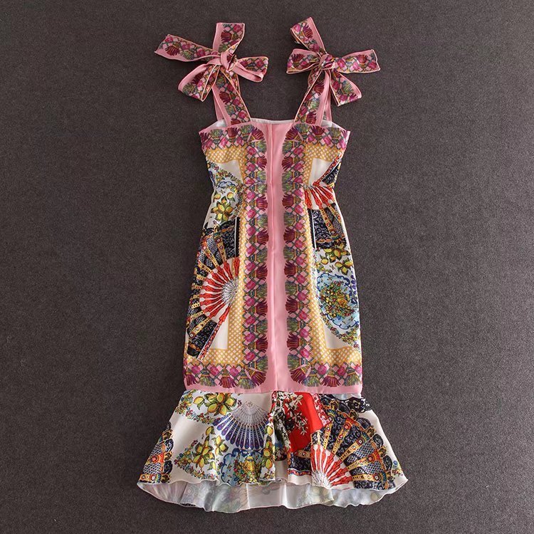 

Runway Dresses Mid-length fishtail skirt with pink print flounces and a line neck