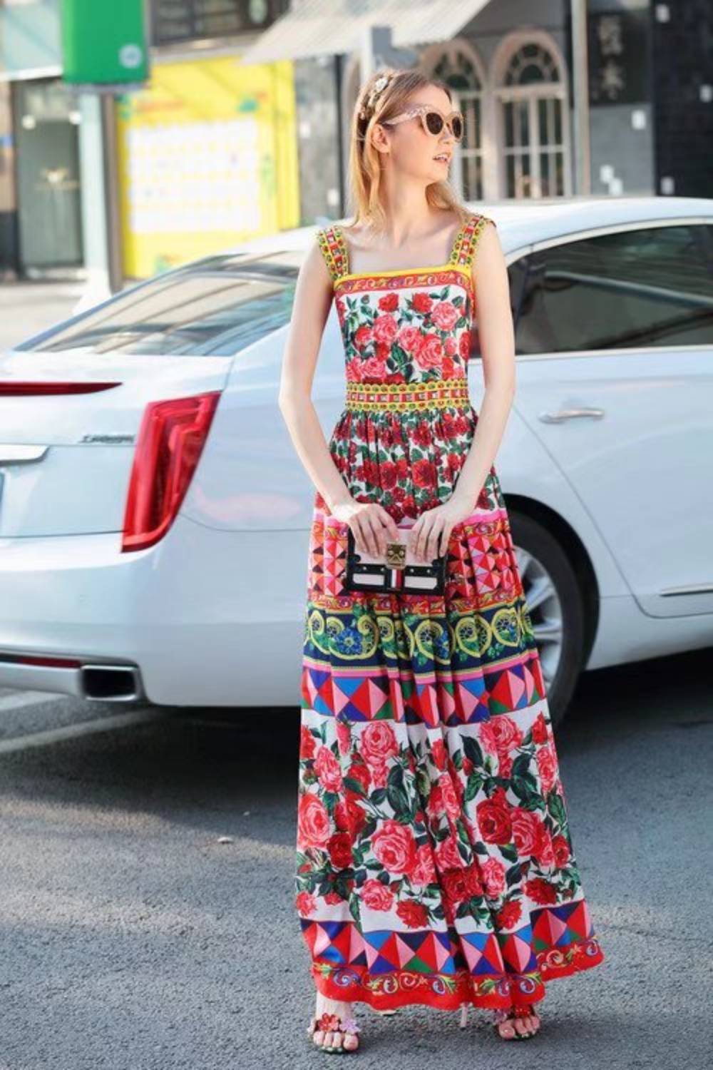 

Runway Dresses Showy Sleeveless Strap Rose Print Handmade Beaded Waist Drop Long Dress, Picture color