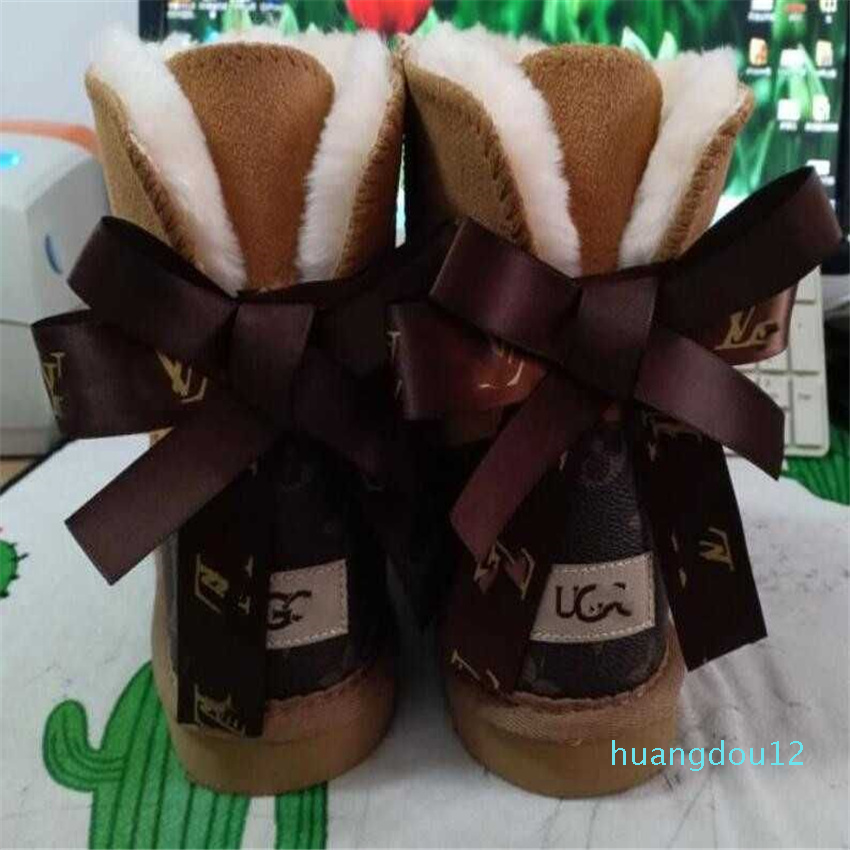 

short snow boots Soft comfortable Sheepskin keep warm plush boots women classic fashion booties fluff collar winter shoes furry satin booties outdoors