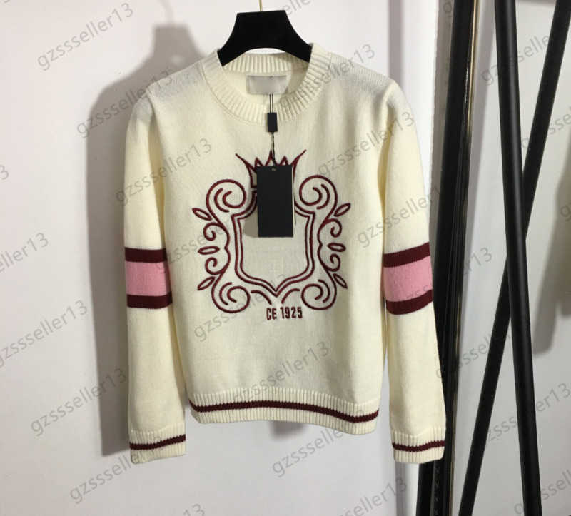 

Luxury Women Sweater Breast Front Letter Logo Embroidery Casual Wool Knitted Sweaters Stripe Ornament Round Neck Long Sleeves Knit Shirt Gentle Womens Tops 1970