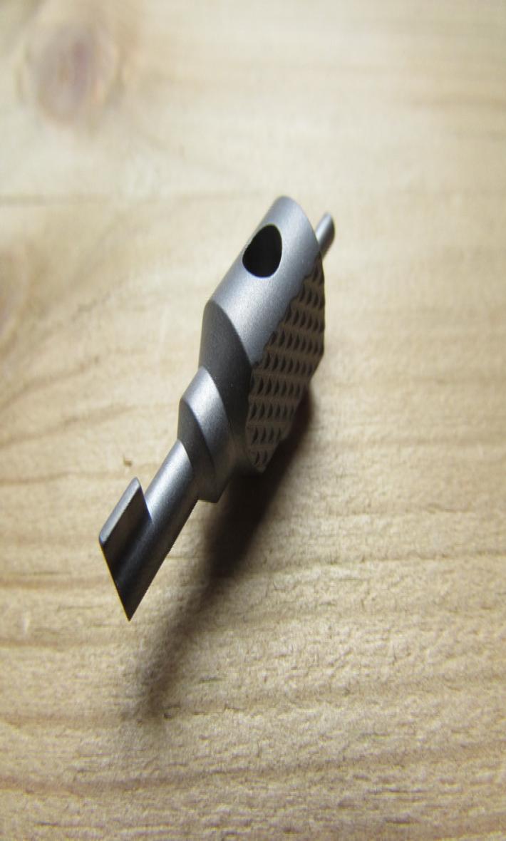 

GrapesFish Original Design GFK CNC Machined TC4 Titanium Alloy Knurling EDC DIY SW ASP HandCuff Key Adult SM Tools Knife Fall Neck7186641