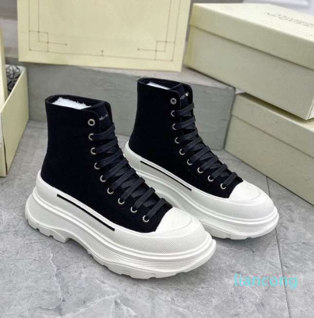 

2022 Boots Tread Slick Lace Up Sneaker Triple Black Royal Red Low Platform Designer Sneakers Canvas Rubber Outdoor Womens Trainers, Pink