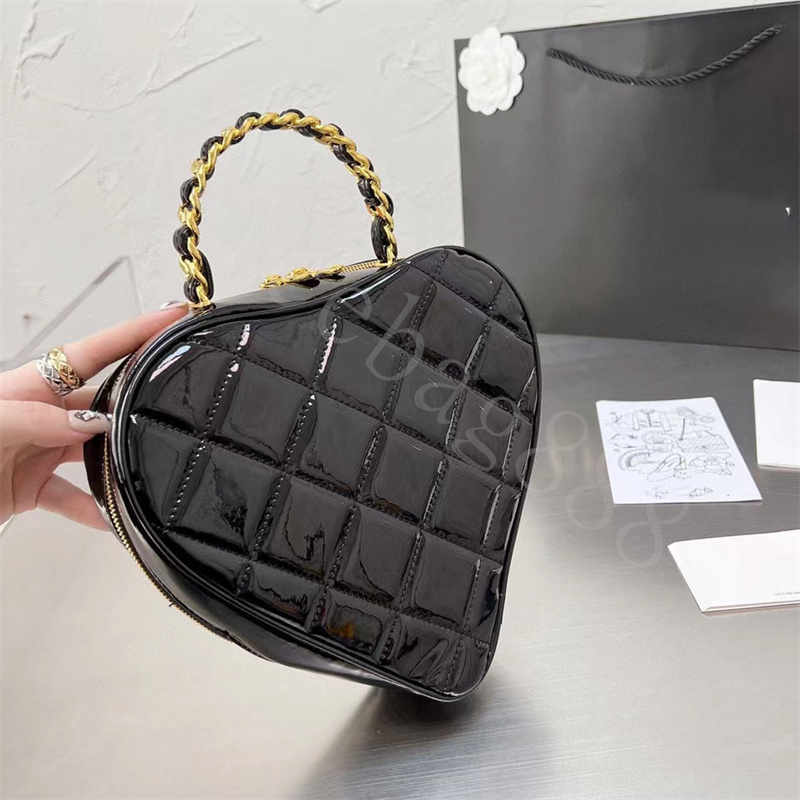 

Spring Heart Style Valentine Day Bags Classic Handle Totes Quilted Patent Leather Famous Luxury Designer Clutch Mini Cosmetic Vanity, Box