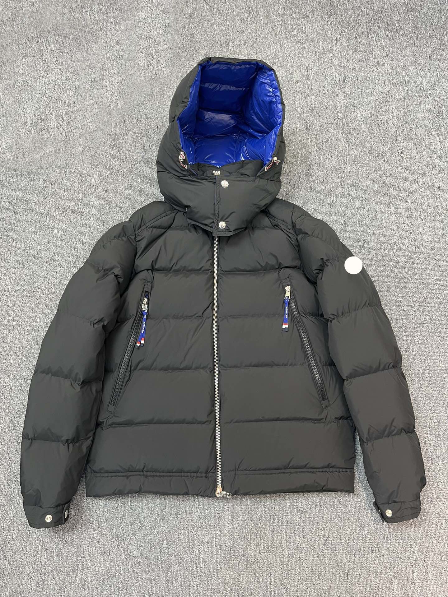 

Poirier Designer monclair moncle r Mens Down Jacket Embroidered Badge Men's Winter Jackets Warm puffer Jackets Size /2/3/4/5, Supplement (not shipped separately)