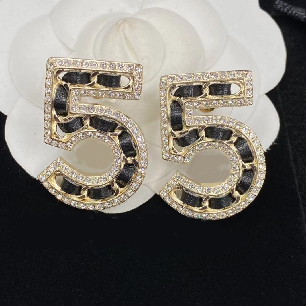 

2022 New Stud Earrings Fashion Luxury Brand Designer Number 5 Small Diamond Earrings Women's Wedding Party Christmas Valentine's Day Gift Jewelry Excellent Quality