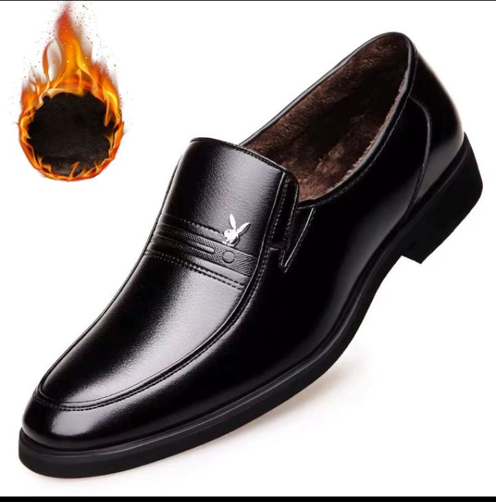 

Genuine Leather Shoes Men Business Oxfords Designer Slip-On Casual For Man Formal Dress shoes Luxury Gentle factory Price, Socks