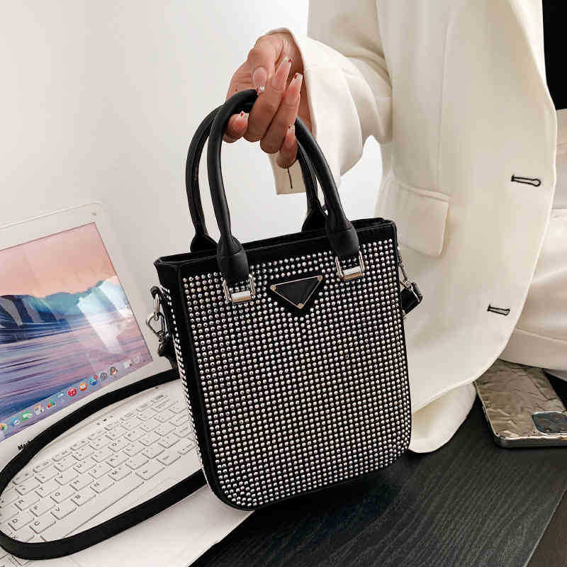 

Bag women's bag 2022 new texture Rhinestone small square fashion tote diamond set portable one shoulder Crossbody Handbags, Black
