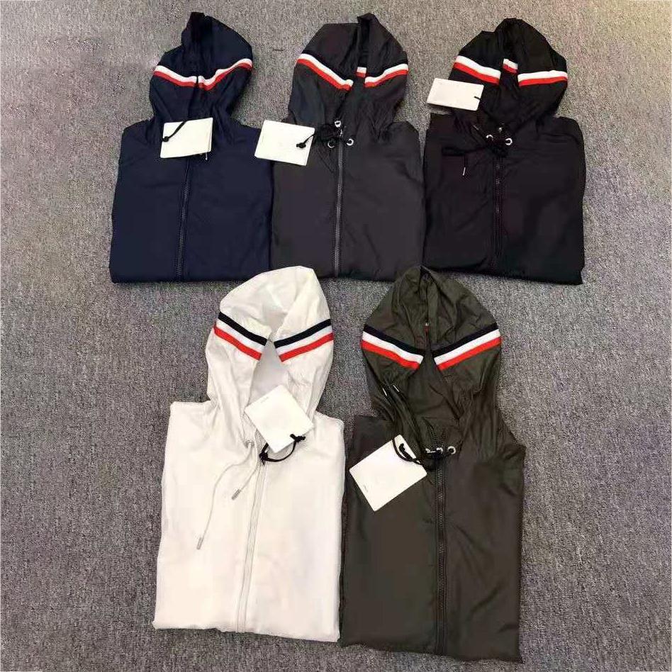 

Designer Jackets monclair Moncle r Mens hoodes Sunscreen Bomber Embroidered Badge Outerwear coat, Orange