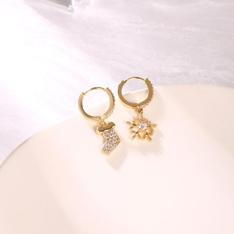 

Hoop Earrings Design Metal Diamond Asymmetrical Snowflake Stockings Women's Christmas Fashion Trend Party Girls Birthday Gifts