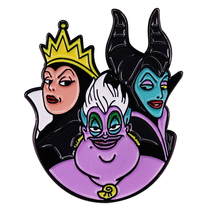

Fairy tale villain stepmother wicked queen stepmother gathers brooch cartoon metal badge accessory gift, As picture