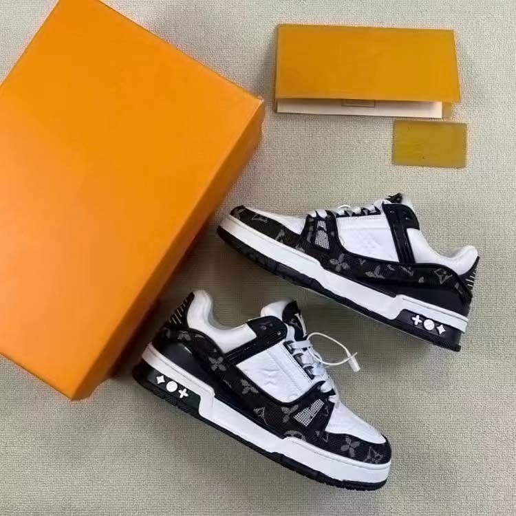 

Men Designer Shoes Black Trainers Flowers Shoe Popular Luxury Designers Genuine Leather Chaussures Casual Sneakers b28