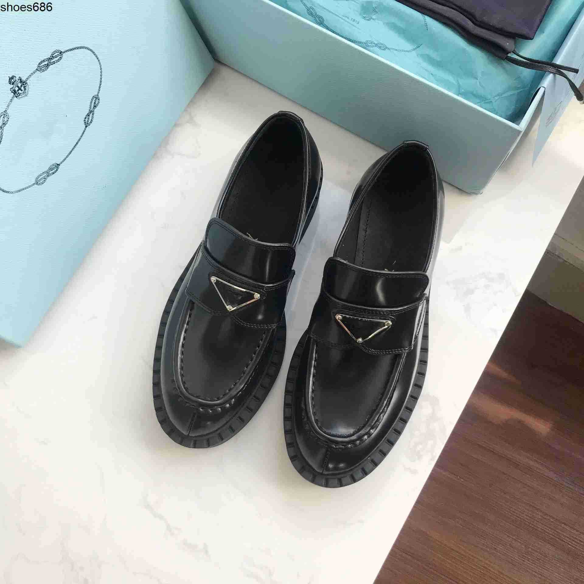 

High fixed version P family three corner standard thick soled leffer shoes increased small leather shoe open bead cowhide women's shoes new, Black