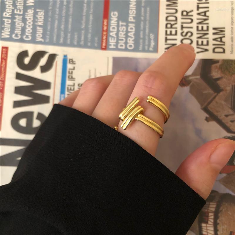 

Wedding Rings Geometric Rotating Multi-Layer Line Woven Finger Silver Color Adjustable For Women Simple Antique Jewelry