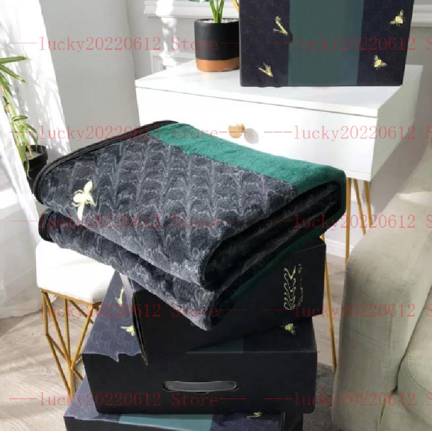 

Letter Designer Blanket Classic Design Delicate Air Conditioning Car Bath Towel Soft Winter Fleece Shawl Throw Blankets  6549838