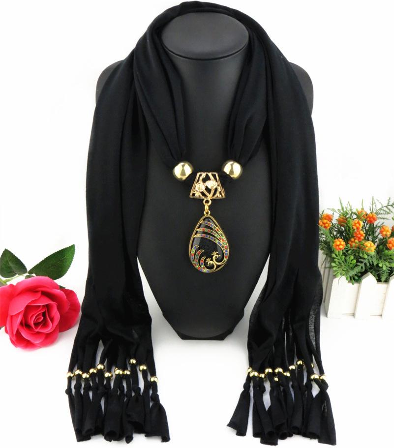 

Pendant Scarves Fashion Alloy Rhinestones Pendant Scarf Bird Peacock Colored Scarves