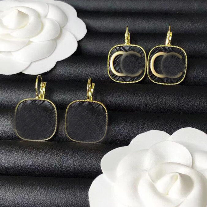 

23ss 3color 18K Gold Plated Luxury Designers Letters Stud Brand Women Geometric Rhinestone Pearl Earring Wedding Party Jewerlry