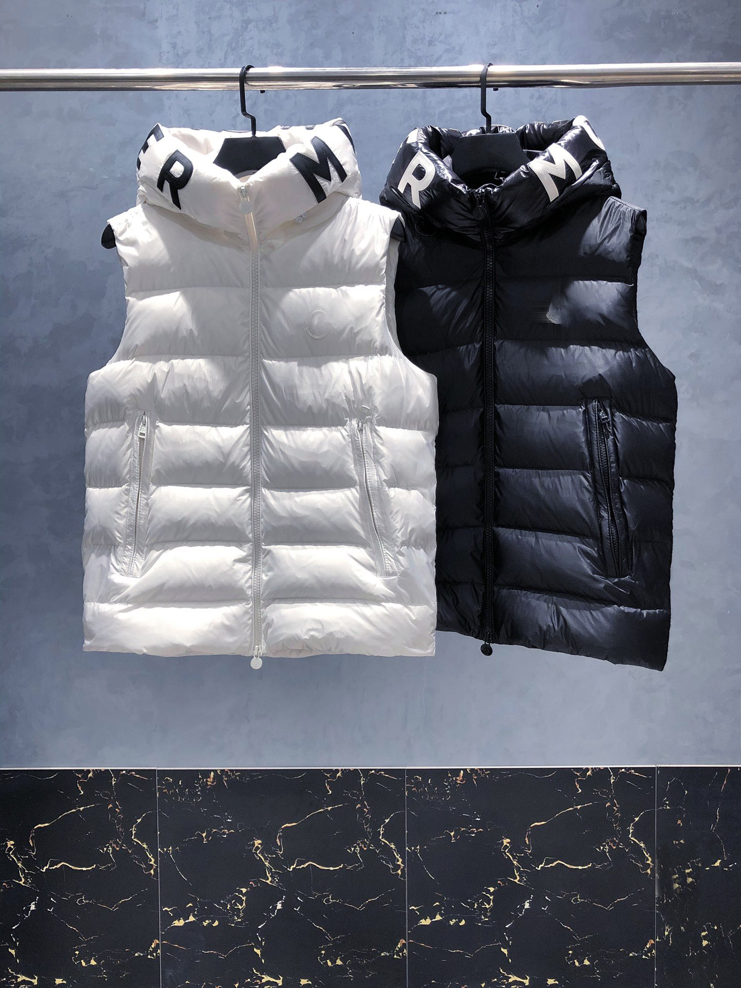 

Fashion Men vest Down cotton waistcoat designs Vests Mens and women's No hat Sleeveless Jacket Cotton-Padded, White