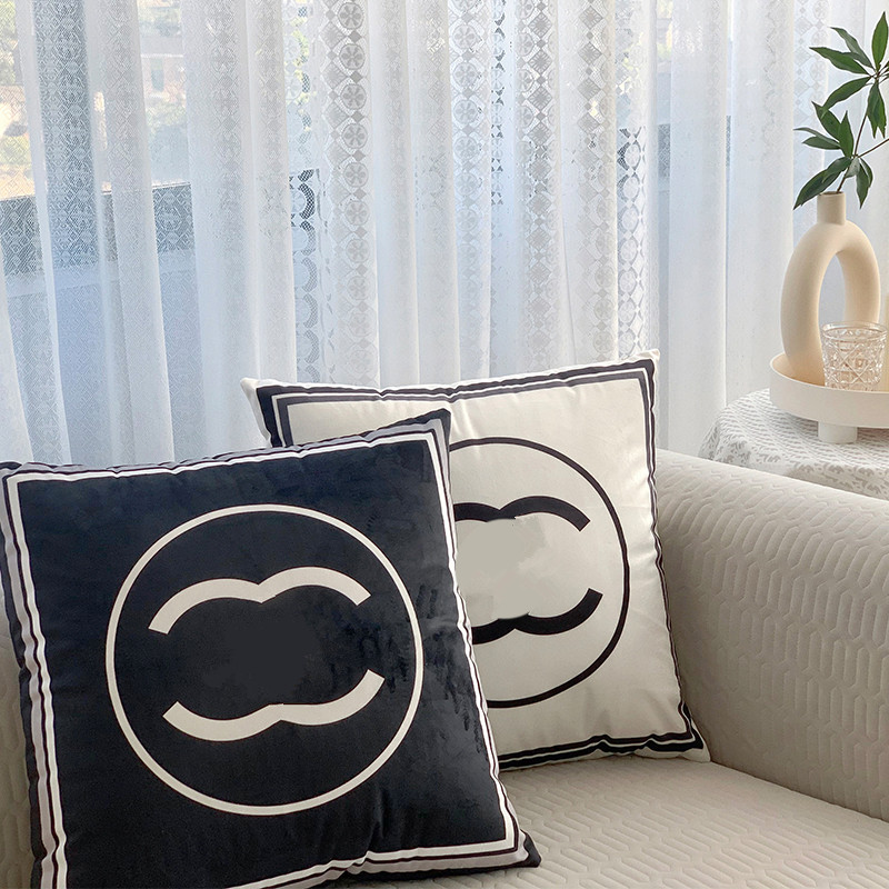 

Designer Black And White Pillow With Inner Brand Letters Printed Fashion Cushions Cotton Covers Home Sofa Decor Car Pillows, Black a