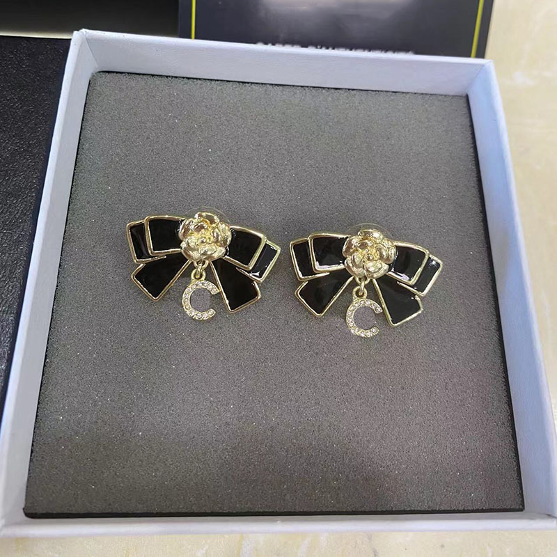 Designer Earrings Stylish Women Metal Earring Silver Needle Earrings Womens Trendy Temperament All Match Fashion Earring D22110706JX-image-816403552