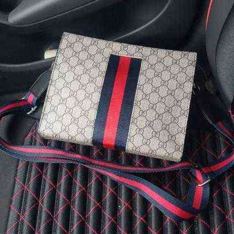 

Handbags Outlet One shoulder personality large capacity Soft Leather Messenger Bag multi-functional hand bag leisure business men, 1215 square bag