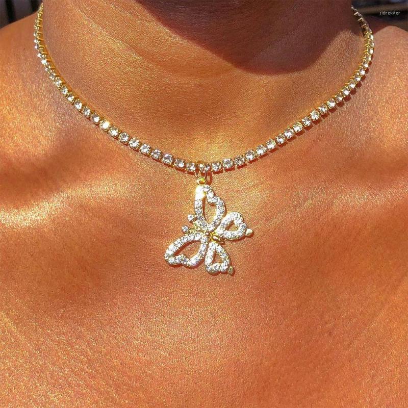 

Choker Dazzling Rhinestone Hollow Butterfly Pendant Tennis Chain Necklace For Girl Luxury Crystal Clavicle Collar