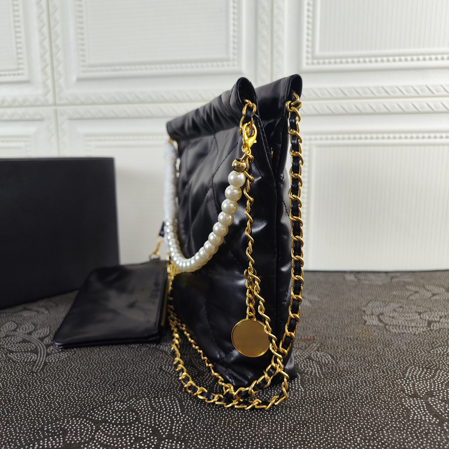 

Designer Bags Calfskin Genuine Leather Quilted Aged Silver Hardware Chain Strap Crossbody Shoulder Womens Designer, Black