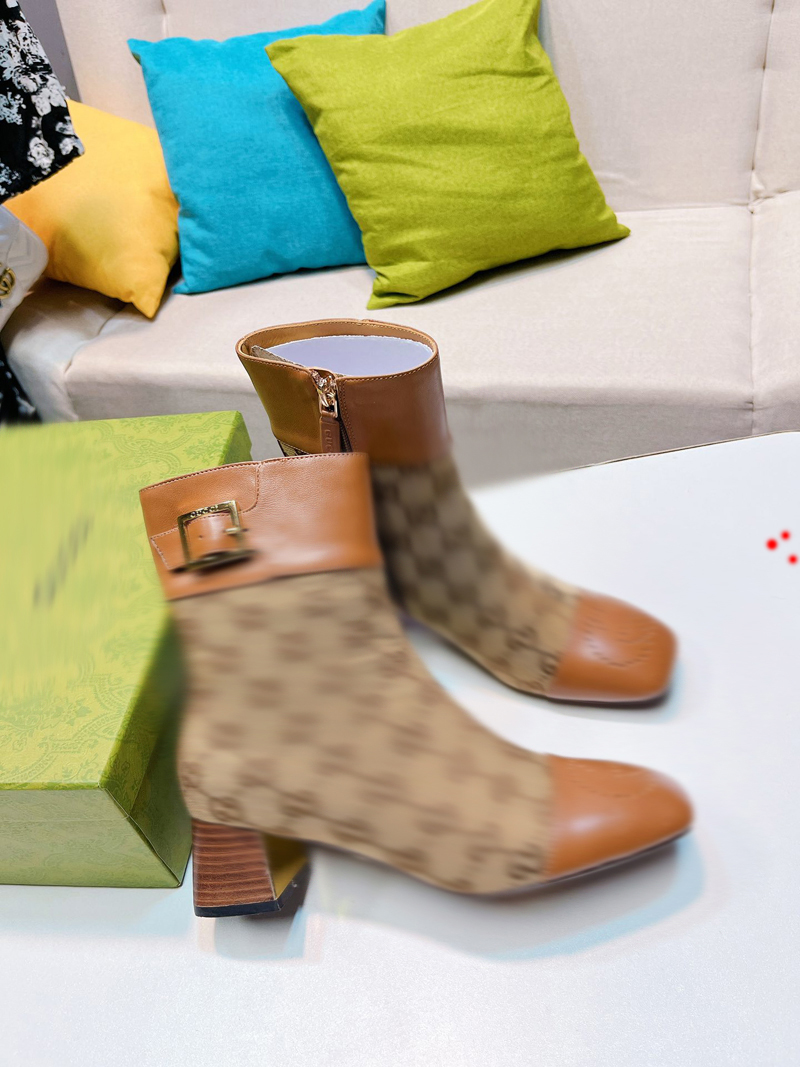 

2023 middle age series rain boots booties vintage women Martin boot leather chain decoration flat bottom retro rainboots waterproof net red same paragraph -L108, Picture color