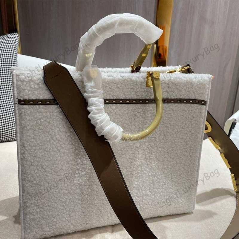 

5A designer Shoulder CrossBody Bag fashion winter Lambswool Wallets High capacity Womens classic luxury handbags tote Female Purses 2201107, White