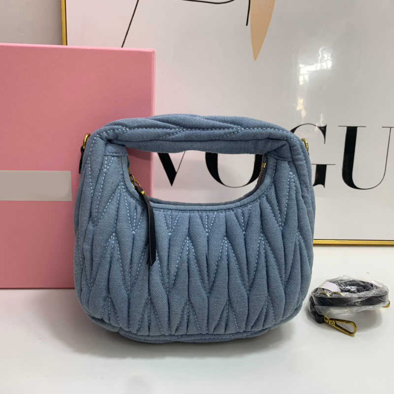 

Shoulder Bag MIUBAG the tote pouch womens designer bag leather Crossbody Stripes Luxurys handbag wrinkled Pink Messenger Letter Printing 220926, Pink--27*19cm