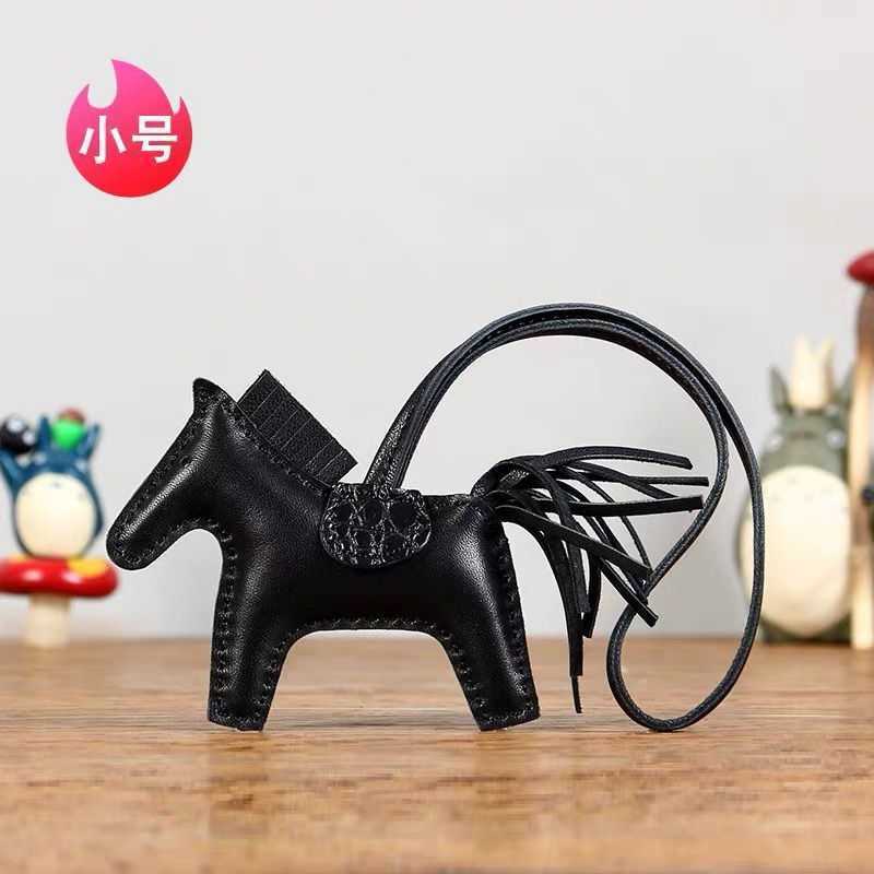 

Designer Herme Lanyards H family crocodile touch pony PENDANT HANDMADE tassel Pendant Leather Bag pendant female rearview mirror