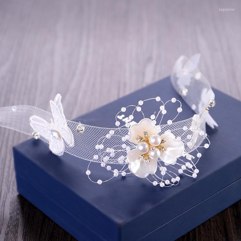 

Choker Euo-American Lace Flower Shape Faux Pearl Rhinestone Handmade Bride Clavicle Necklaces With Collar For Women LB