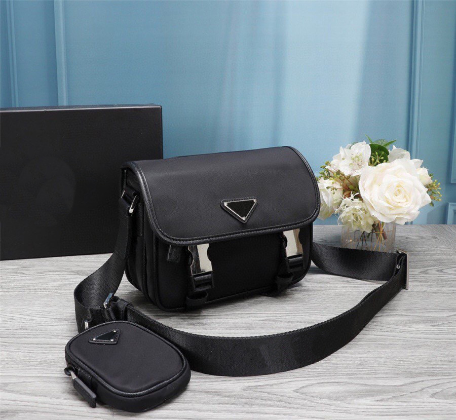 

P034 Messenger bags Three in onespace to meet daily n ecessities lightweight fabrics soft and comfortable necessities for men or women, Black