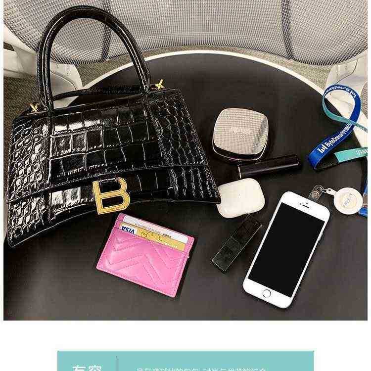 

Handbags Outlet 2022 new advanced crocodile hourglass Bag texture portable women's One Shoulder Messenger versatile bag, Sky blue