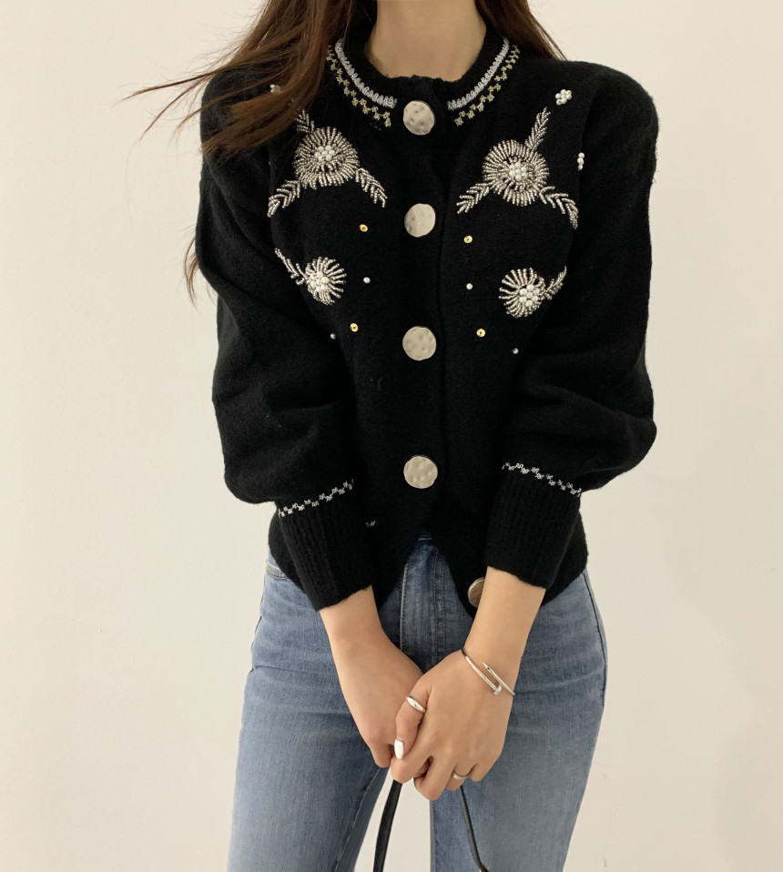 

Women's o-neck embroidery beading single breasted knitted sweater cardigan slim waist coat, Beige