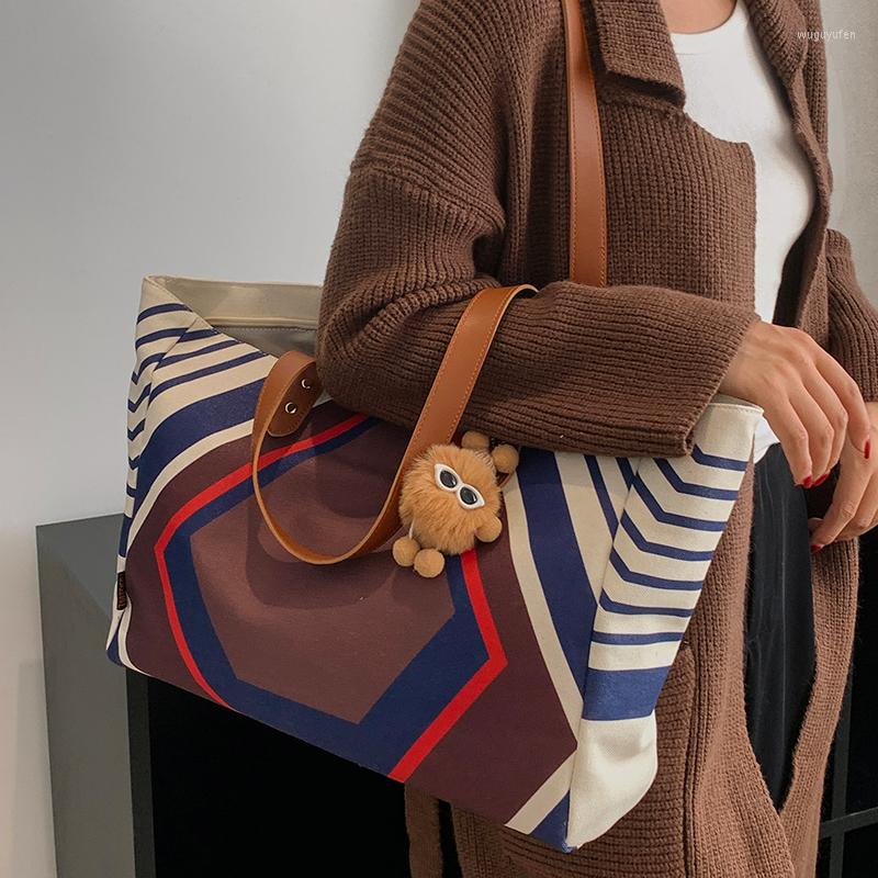 

Evening Bags Large-Capacity Brand Casual Geometric Print All-Match Western-Style High-Quality Texture Women'S Shoulder Tote Shopping Bag, Auburn